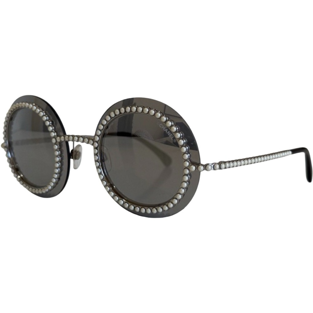 RARE Chanel Pearl Round Sunglasses - Silver, Gun Metal, Grey Mirrored Lenses